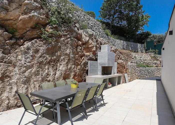 Grotta Hébergement de vacances *